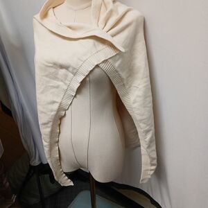 Elegant Cream Women's Sweater